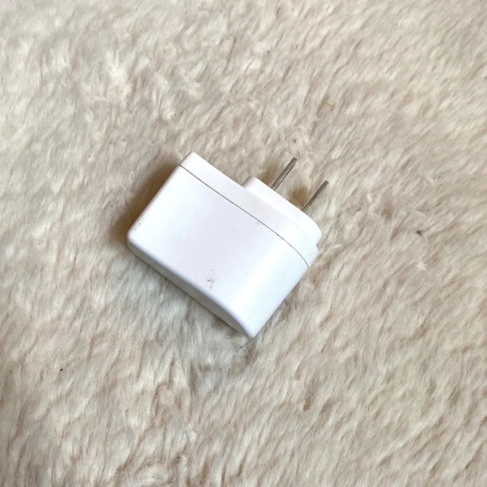 TRAVEL POWER SUPPLY ADAPTER